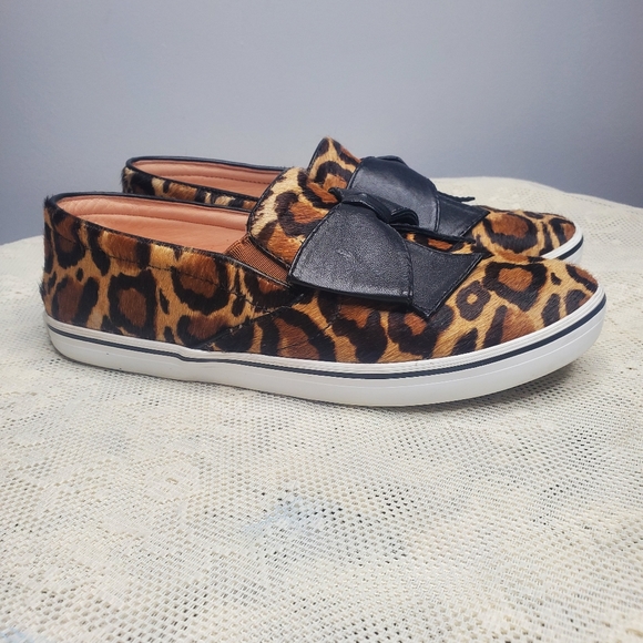 Kate spade Delise Calf Hair Leather Leopard print slip on Sneaker Bow size 6 B - Picture 2 of 10
